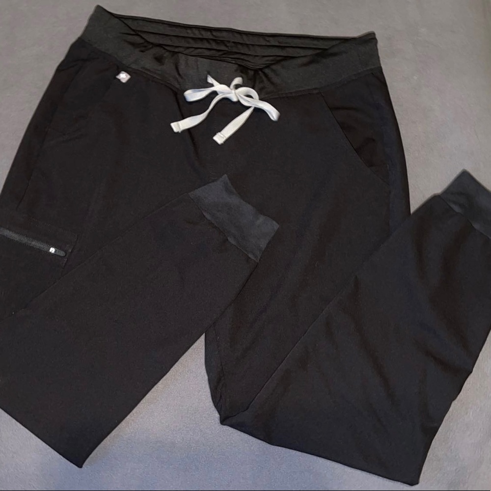 Figs Zamora Jogger Scrubs